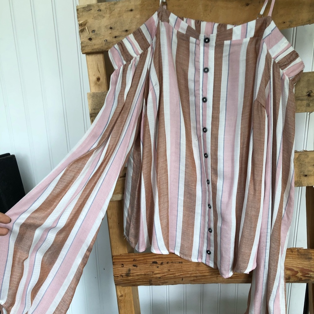 Off the shoulder long sleeve boho top